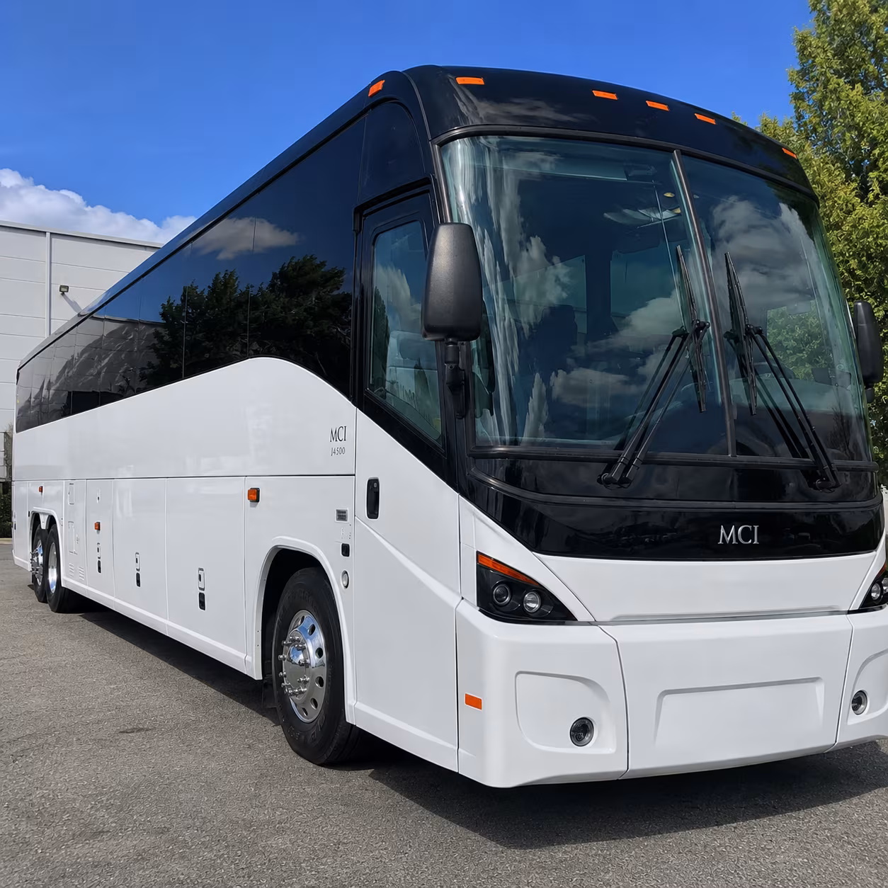 shuttle personnel between burien and joint base lewis mcchord